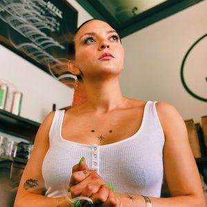 Meet your Posher, Madeleine